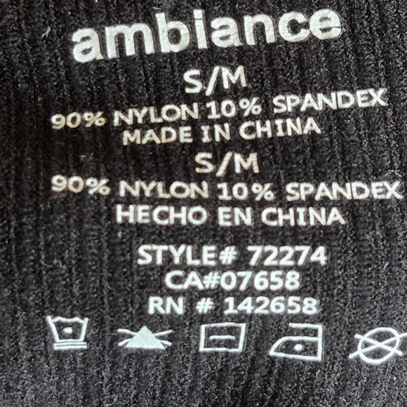 Black Ribbed Sleeveless Tank Top - Picture 3 of 7